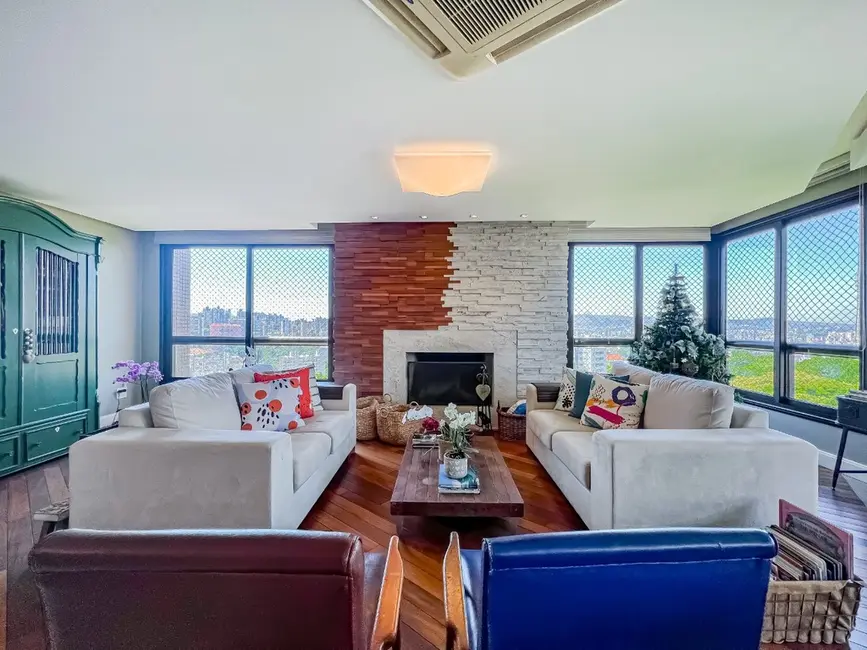Foto 8 de Apartamento com 4 quartos à venda, 237m2 em Auxiliadora, Porto Alegre - RS