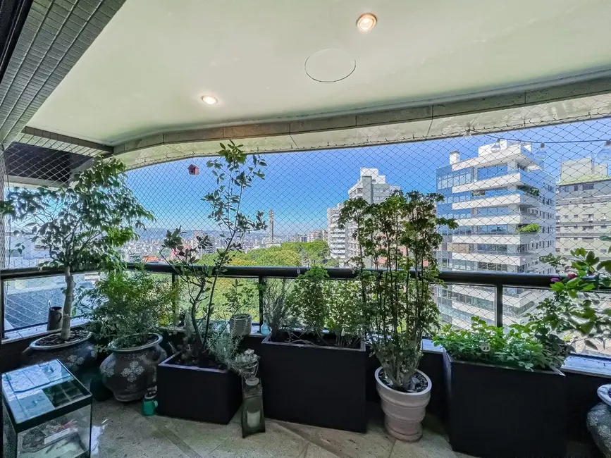 Foto 2 de Apartamento com 4 quartos à venda, 237m2 em Auxiliadora, Porto Alegre - RS