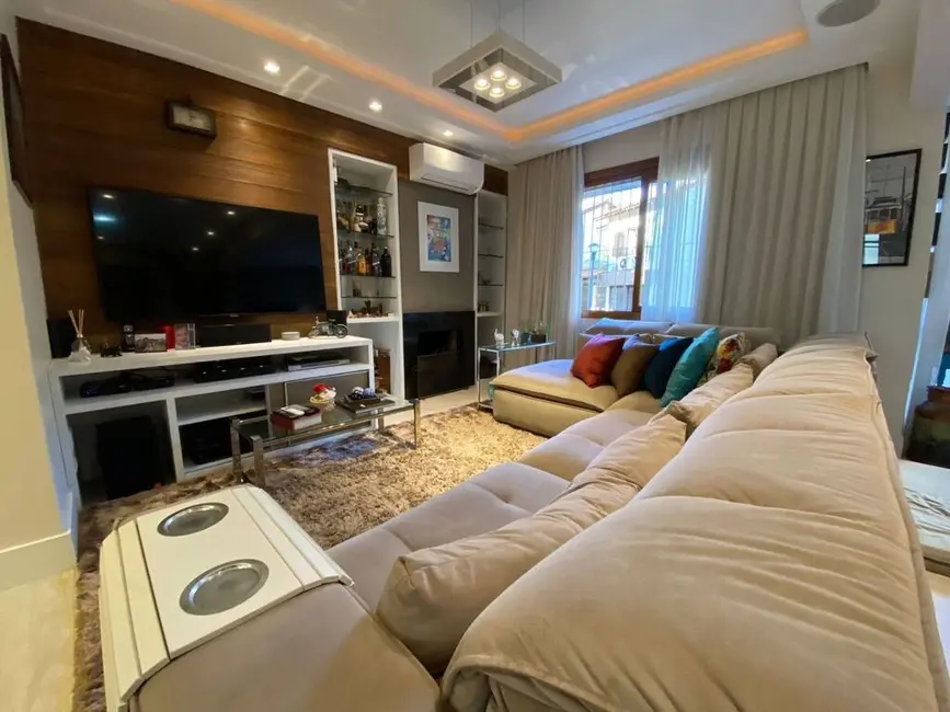 Foto 8 de Apartamento com 3 quartos à venda, 242m2 em Bela Vista, Porto Alegre - RS