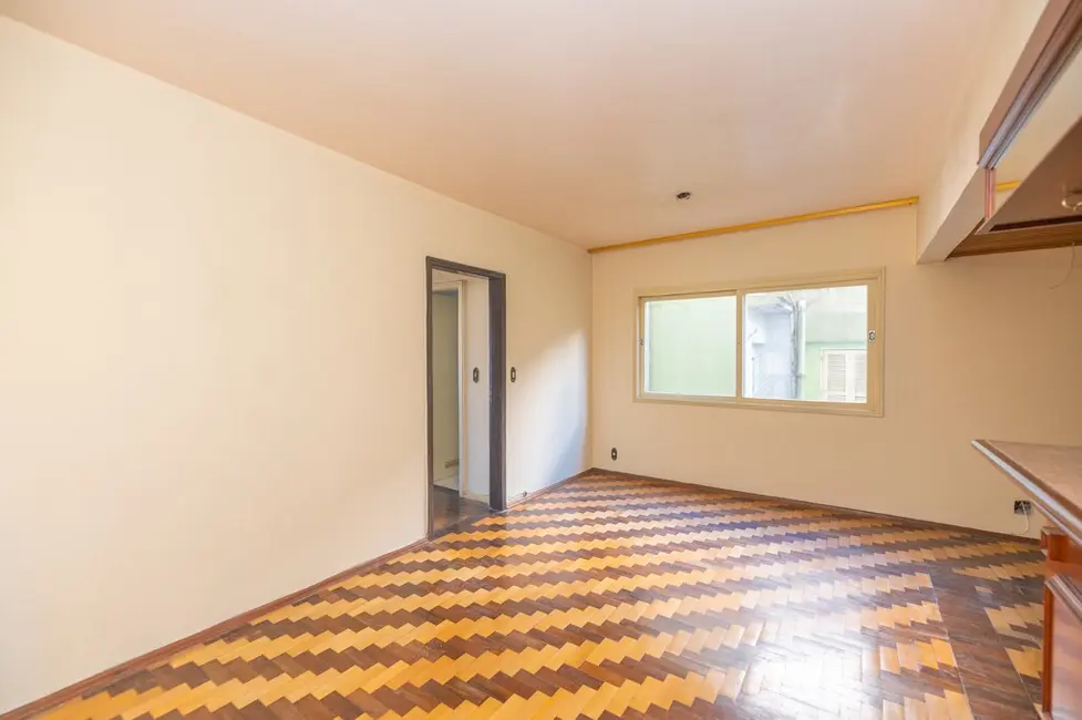 Apartamento com 3 quartos à venda, 121m2 em Centro Histórico, Porto Alegre - RS - imagem 5 Foto 5 de Apartamento com 3 quartos à venda, 121m2 em Centro Histórico, Porto Alegre - RS