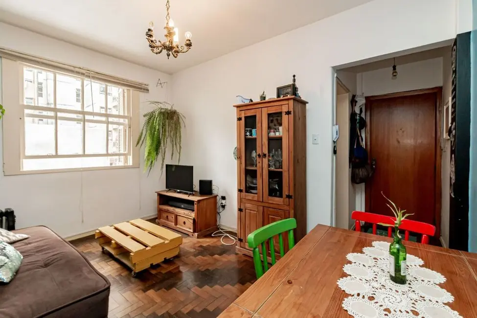Apartamento com 1 quarto à venda, 42m2 em Centro Histórico, Porto Alegre - RS - imagem 3 Foto 3 de Apartamento com 1 quarto à venda, 42m2 em Centro Histórico, Porto Alegre - RS
