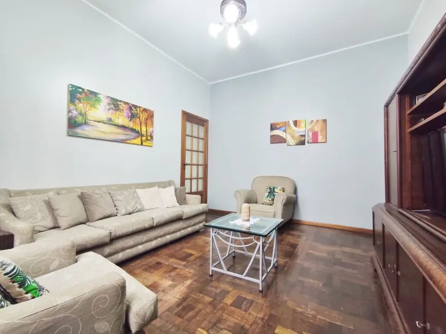 Apartamento com 3 quartos à venda, 115m2 em Centro Histórico, Porto Alegre - RS - imagem 3 Foto 3 de Apartamento com 3 quartos à venda, 115m2 em Centro Histórico, Porto Alegre - RS