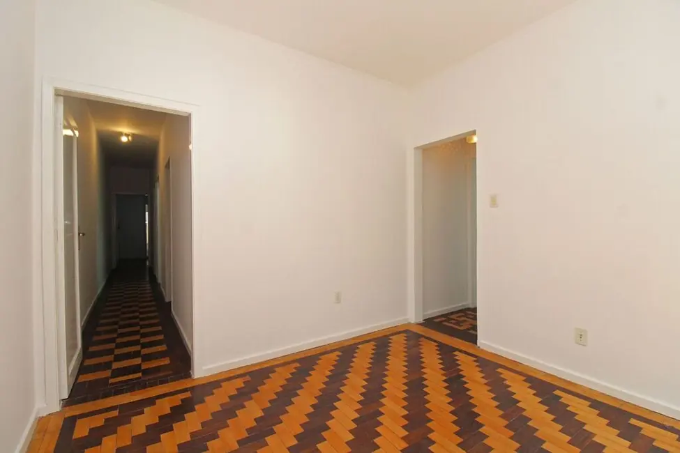 Apartamento com 3 quartos à venda, 95m2 em Centro Histórico, Porto Alegre - RS - imagem 8 Foto 8 de Apartamento com 3 quartos à venda, 95m2 em Centro Histórico, Porto Alegre - RS