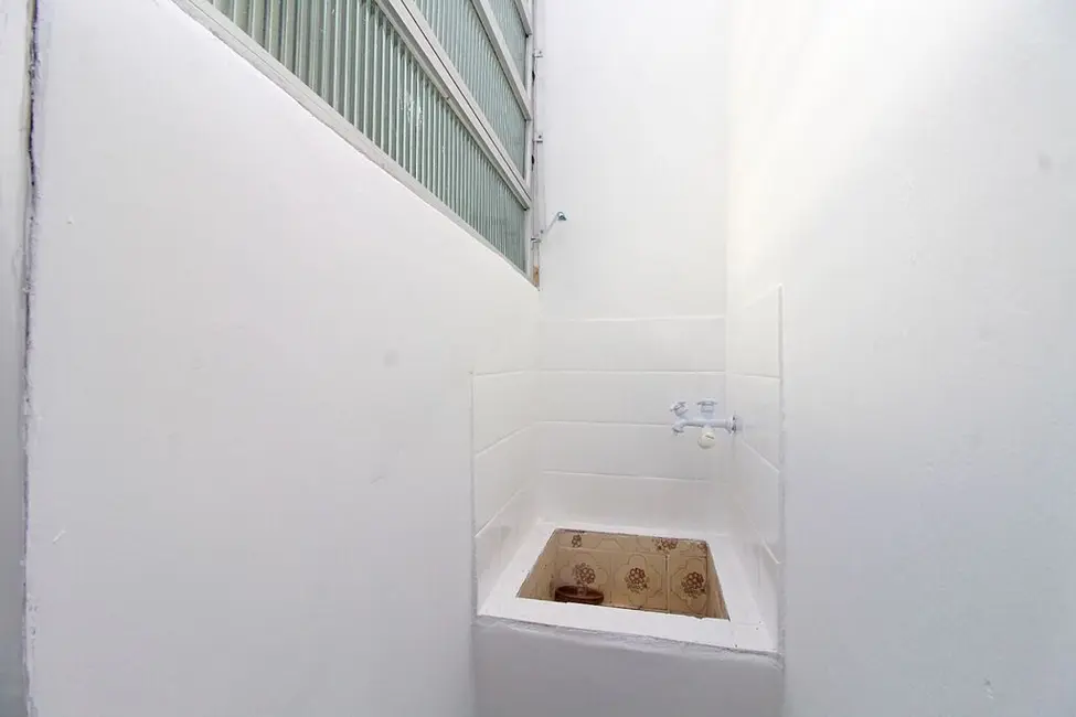 Apartamento com 3 quartos à venda, 95m2 em Centro Histórico, Porto Alegre - RS - imagem 7 Foto 7 de Apartamento com 3 quartos à venda, 95m2 em Centro Histórico, Porto Alegre - RS