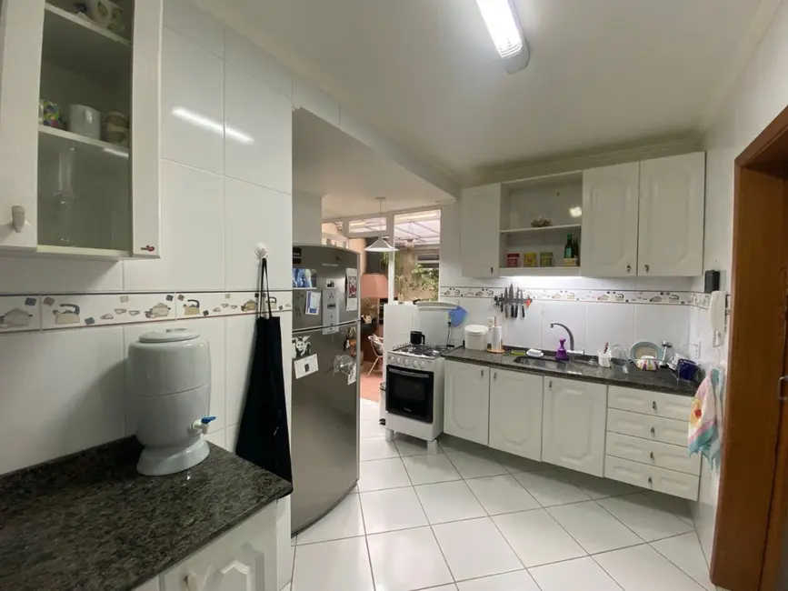 Foto 9 de Apartamento com 2 quartos à venda, 77m2 em Higienópolis, Porto Alegre - RS