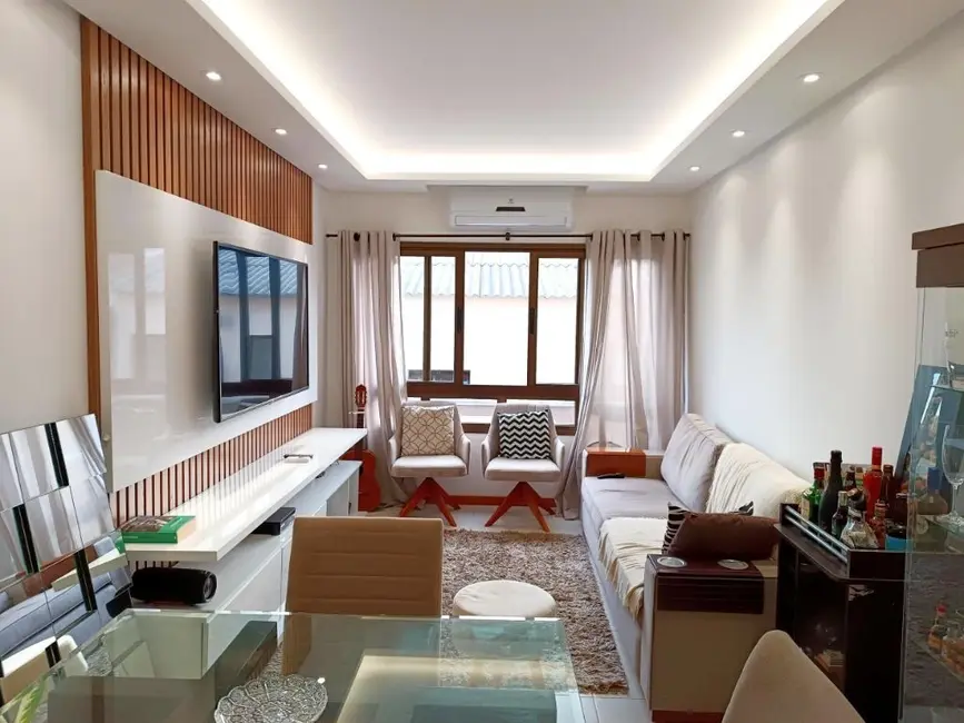 Foto 3 de Apartamento com 2 quartos à venda, 71m2 em Jardim Botânico, Porto Alegre - RS