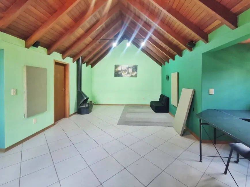 Casa com 2 quartos à venda, 194m2 em Jardim Botânico, Porto Alegre - RS - imagem 8 Foto 8 de Casa com 2 quartos à venda, 194m2 em Jardim Botânico, Porto Alegre - RS