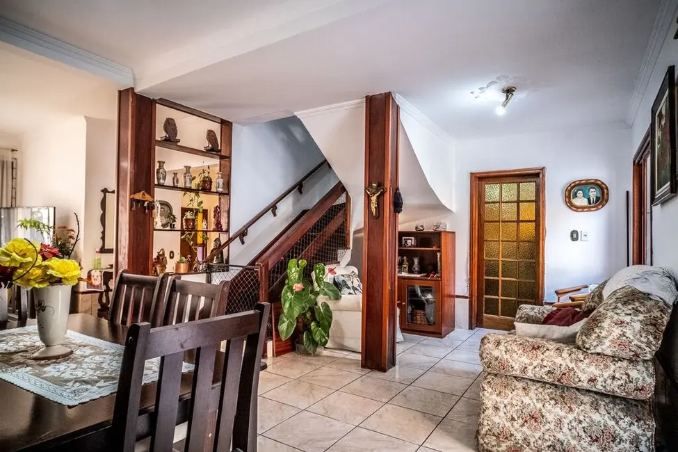Foto 5 de Casa com 3 quartos à venda, 247m2 em Porto Alegre - RS