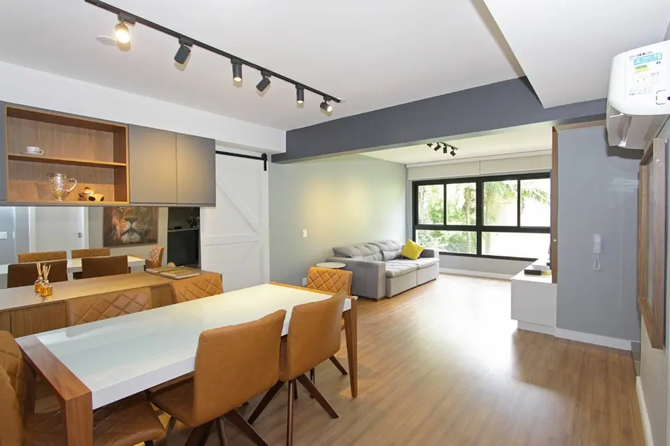 Apartamento com 3 quartos à venda, 100m2 em Menino Deus, Porto Alegre - RS - imagem 5 Foto 5 de Apartamento com 3 quartos à venda, 100m2 em Menino Deus, Porto Alegre - RS