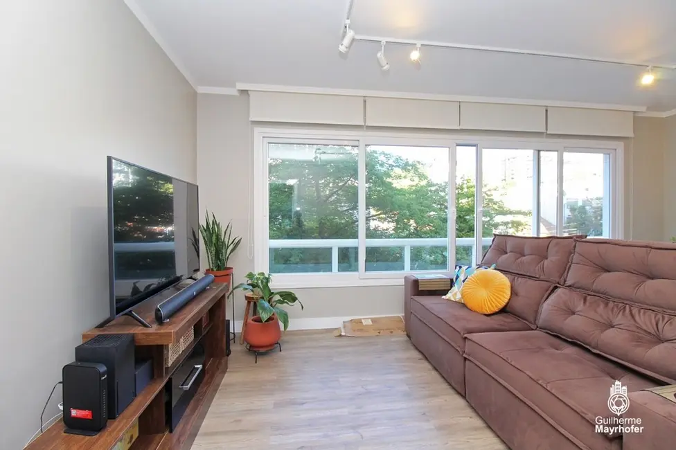 Apartamento com 3 quartos à venda, 99m2 em Menino Deus, Porto Alegre - RS - imagem 4 Foto 4 de Apartamento com 3 quartos à venda, 99m2 em Menino Deus, Porto Alegre - RS