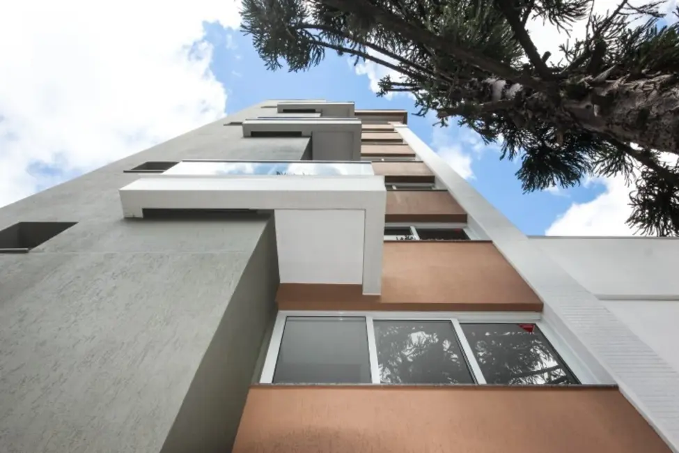 Foto 2 de Kitnet com 2 quartos à venda, 61m2 em Menino Deus, Porto Alegre - RS