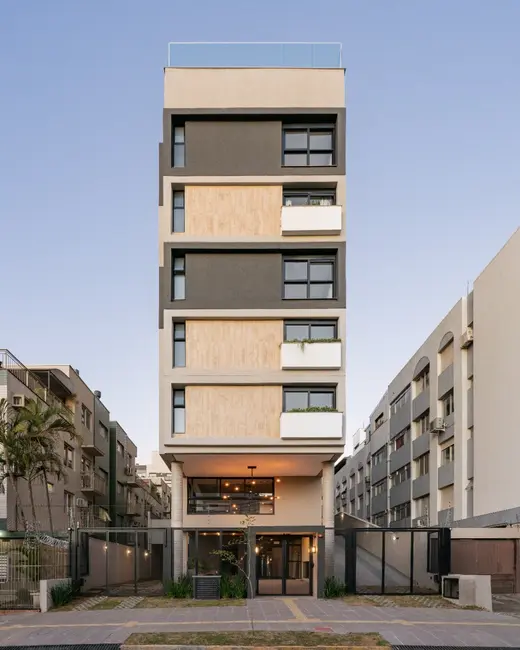 Foto 3 de Apartamento com 2 quartos à venda, 67m2 em Menino Deus, Porto Alegre - RS