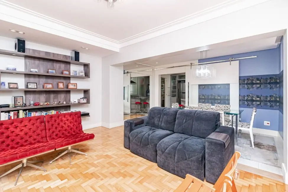 Apartamento com 3 quartos à venda, 110m2 em Moinhos de Vento, Porto Alegre - RS - imagem 3 Foto 3 de Apartamento com 3 quartos à venda, 110m2 em Moinhos de Vento, Porto Alegre - RS