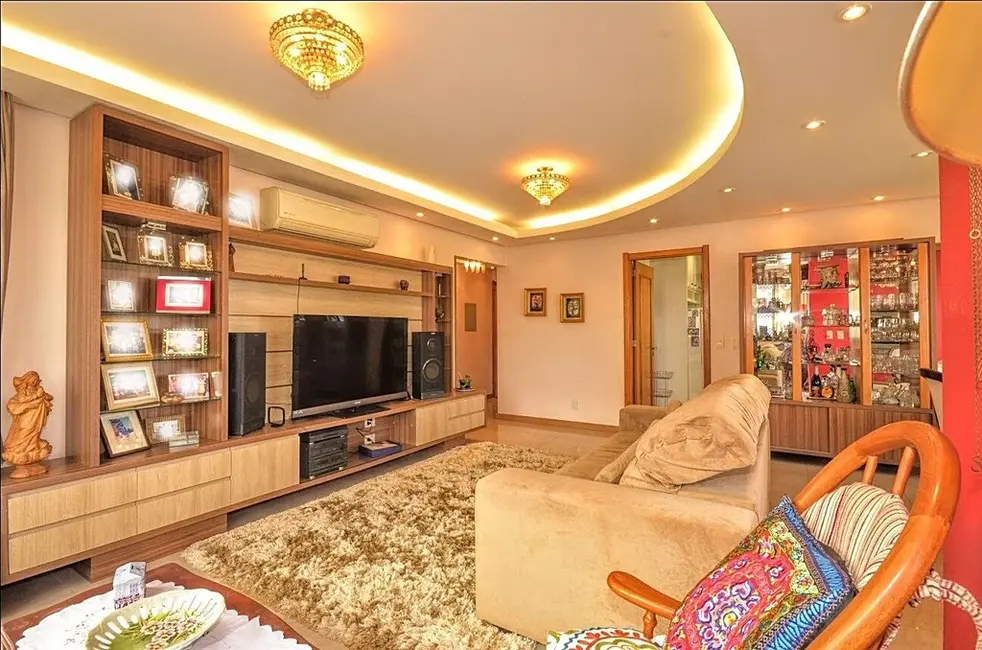 Apartamento com 3 quartos à venda, 124m2 em Petrópolis, Porto Alegre - RS - imagem 2 Foto 2 de Apartamento com 3 quartos à venda, 124m2 em Petrópolis, Porto Alegre - RS