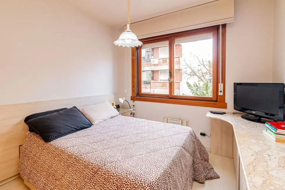 Apartamento com 2 quartos à venda, 97m2 em Petrópolis, Porto Alegre - RS - imagem 8 Foto 8 de Apartamento com 2 quartos à venda, 97m2 em Petrópolis, Porto Alegre - RS