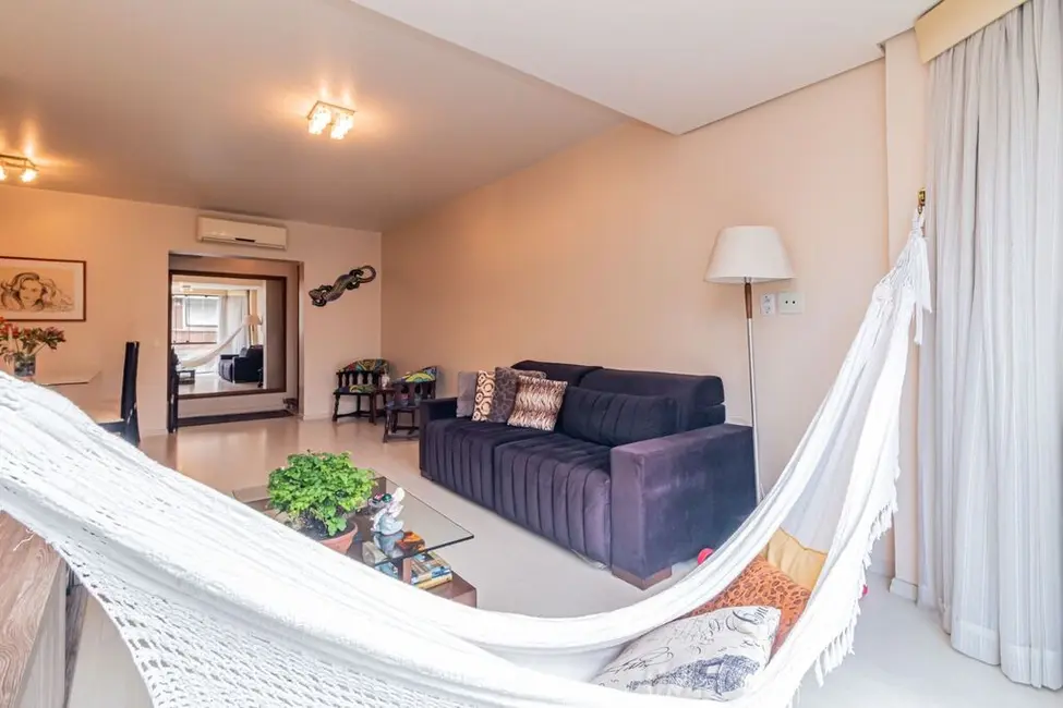 Apartamento com 2 quartos à venda, 97m2 em Petrópolis, Porto Alegre - RS - imagem 4 Foto 4 de Apartamento com 2 quartos à venda, 97m2 em Petrópolis, Porto Alegre - RS