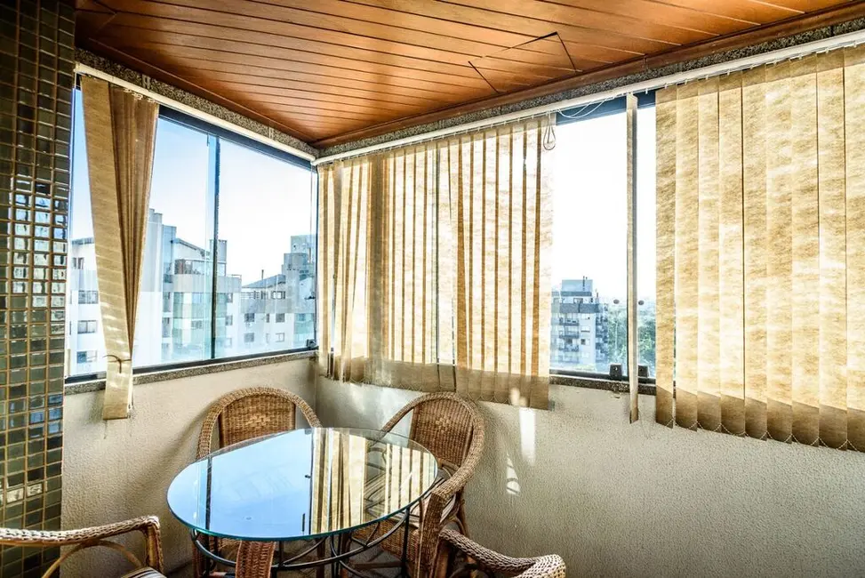 Foto 6 de Apartamento com 3 quartos à venda, 123m2 em Petrópolis, Porto Alegre - RS