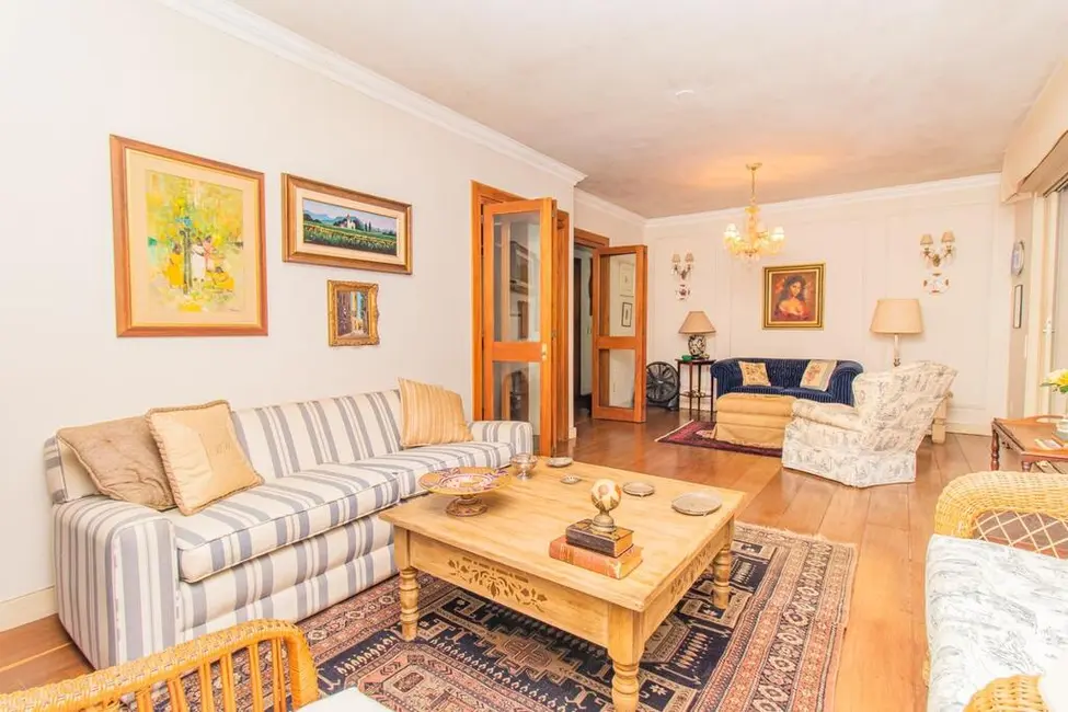 Foto 6 de Apartamento com 3 quartos à venda, 202m2 em Petrópolis, Porto Alegre - RS