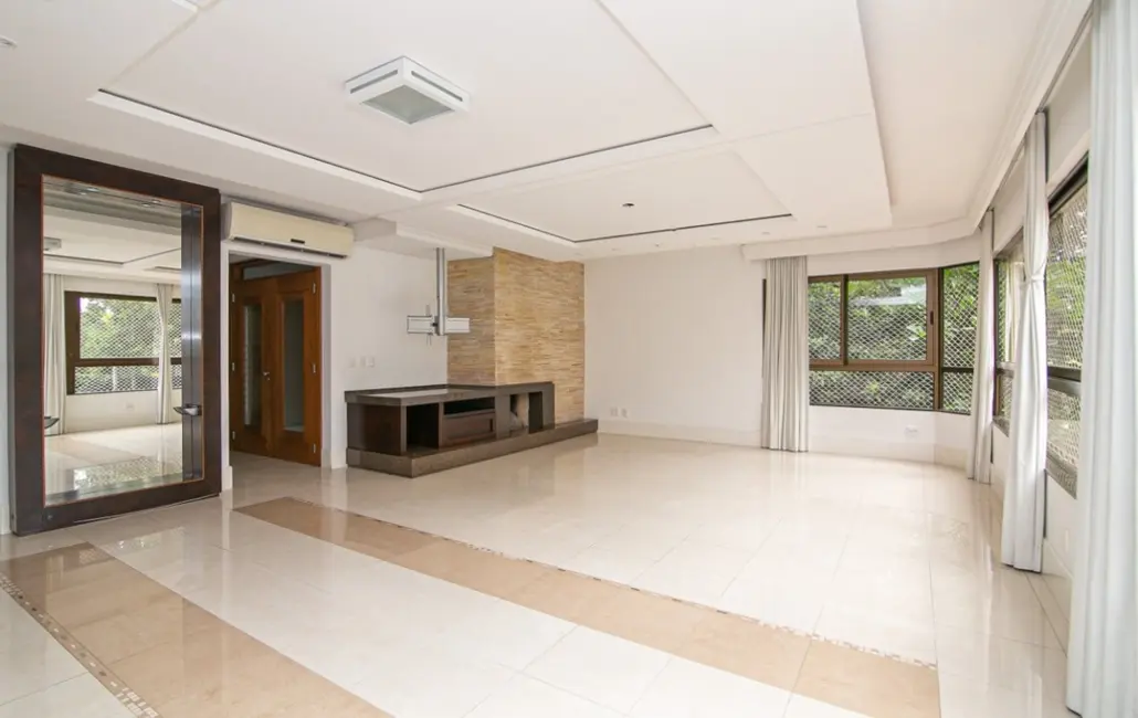 Apartamento com 3 quartos à venda, 190m2 em Petrópolis, Porto Alegre - RS - imagem 8 Foto 8 de Apartamento com 3 quartos à venda, 190m2 em Petrópolis, Porto Alegre - RS