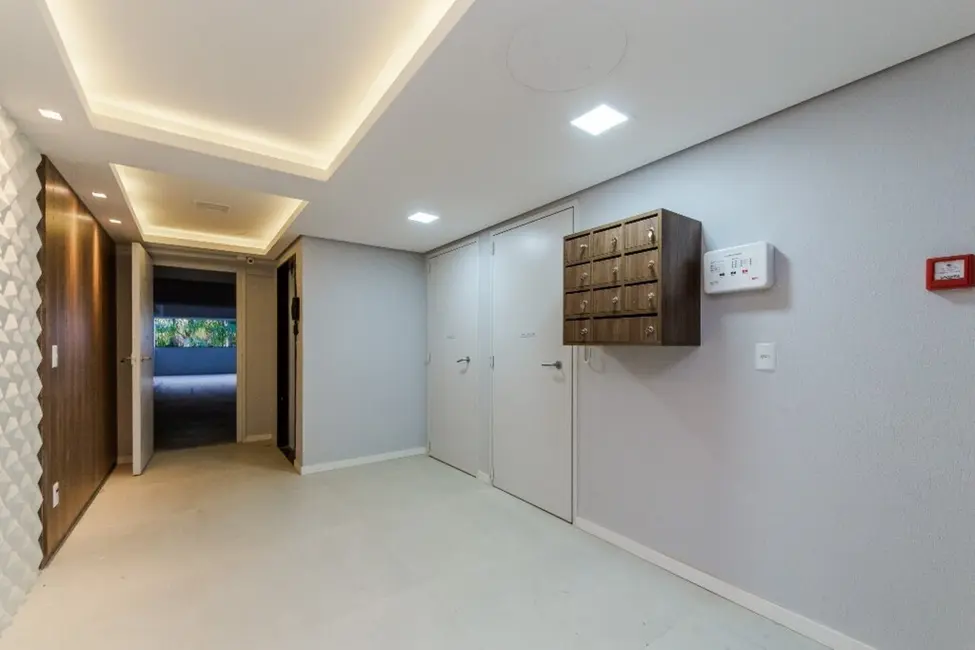 Apartamento com 2 quartos à venda, 83m2 em Petrópolis, Porto Alegre - RS - imagem 4 Foto 4 de Apartamento com 2 quartos à venda, 83m2 em Petrópolis, Porto Alegre - RS