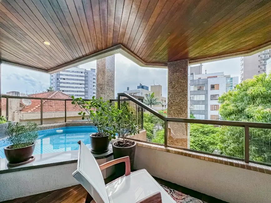 Apartamento com 3 quartos à venda, 158m2 em Petrópolis, Porto Alegre - RS - imagem 7 Foto 7 de Apartamento com 3 quartos à venda, 158m2 em Petrópolis, Porto Alegre - RS