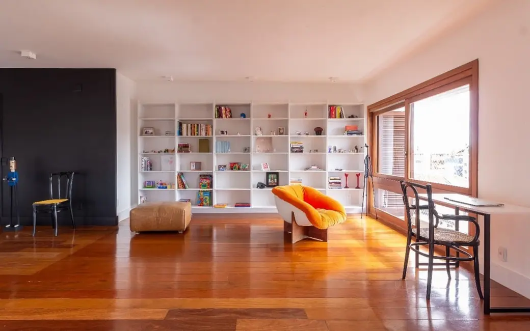 Apartamento com 3 quartos à venda, 232m2 em Petrópolis, Porto Alegre - RS - imagem 1 Foto 1 de Apartamento com 3 quartos à venda, 232m2 em Petrópolis, Porto Alegre - RS