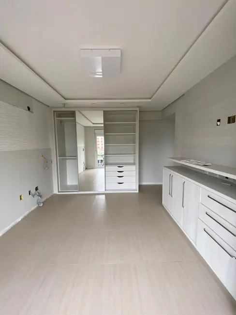 Apartamento com 2 quartos à venda, 100m2 em Petrópolis, Porto Alegre - RS - imagem 9 Foto 9 de Apartamento com 2 quartos à venda, 100m2 em Petrópolis, Porto Alegre - RS