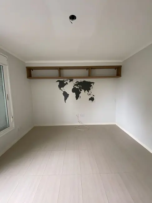 Apartamento com 2 quartos à venda, 100m2 em Petrópolis, Porto Alegre - RS - imagem 8 Foto 8 de Apartamento com 2 quartos à venda, 100m2 em Petrópolis, Porto Alegre - RS