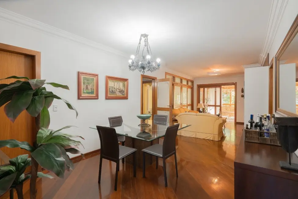 Foto 2 de Apartamento com 5 quartos à venda, 243m2 em Mont Serrat, Porto Alegre - RS