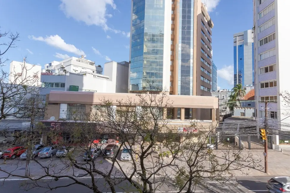 Apartamento com 3 quartos à venda, 231m2 em Moinhos de Vento, Porto Alegre - RS - imagem 9 Foto 9 de Apartamento com 3 quartos à venda, 231m2 em Moinhos de Vento, Porto Alegre - RS