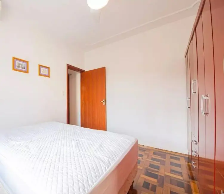 Apartamento com 2 quartos à venda, 51m2 em Moinhos de Vento, Porto Alegre - RS - imagem 8 Foto 8 de Apartamento com 2 quartos à venda, 51m2 em Moinhos de Vento, Porto Alegre - RS