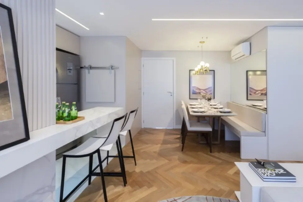 Apartamento com 2 quartos à venda, 54m2 em Passo da Areia, Porto Alegre - RS - imagem 4 Foto 4 de Apartamento com 2 quartos à venda, 54m2 em Passo da Areia, Porto Alegre - RS