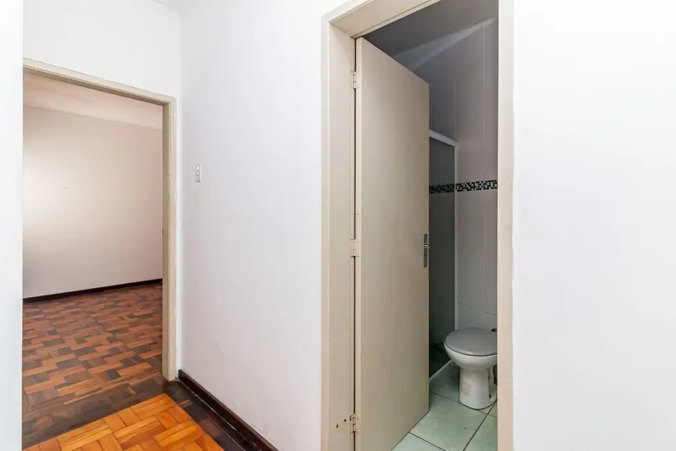Apartamento com 2 quartos à venda, 69m2 em Rio Branco, Porto Alegre - RS - imagem 7 Foto 7 de Apartamento com 2 quartos à venda, 69m2 em Rio Branco, Porto Alegre - RS
