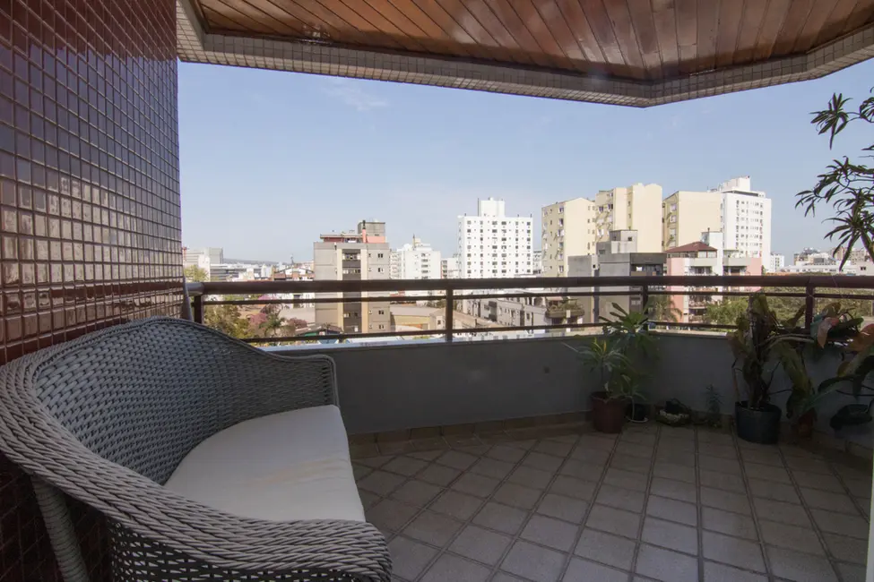 Cobertura com 3 quartos à venda, 164m2 em Rio Branco, Porto Alegre - RS - imagem 3 Foto 3 de Cobertura com 3 quartos à venda, 164m2 em Rio Branco, Porto Alegre - RS