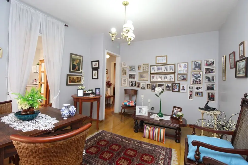 Apartamento com 2 quartos à venda, 61m2 em Santa Cecília, Porto Alegre - RS - imagem 3 Foto 3 de Apartamento com 2 quartos à venda, 61m2 em Santa Cecília, Porto Alegre - RS