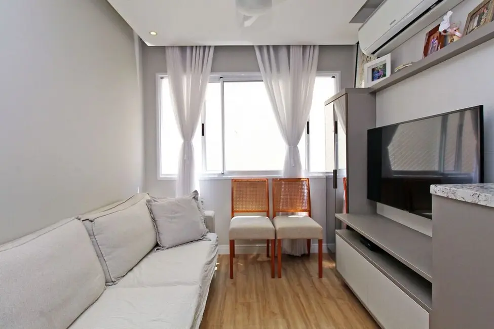 Apartamento com 2 quartos à venda, 52m2 em Santana, Porto Alegre - RS - imagem 5 Foto 5 de Apartamento com 2 quartos à venda, 52m2 em Santana, Porto Alegre - RS