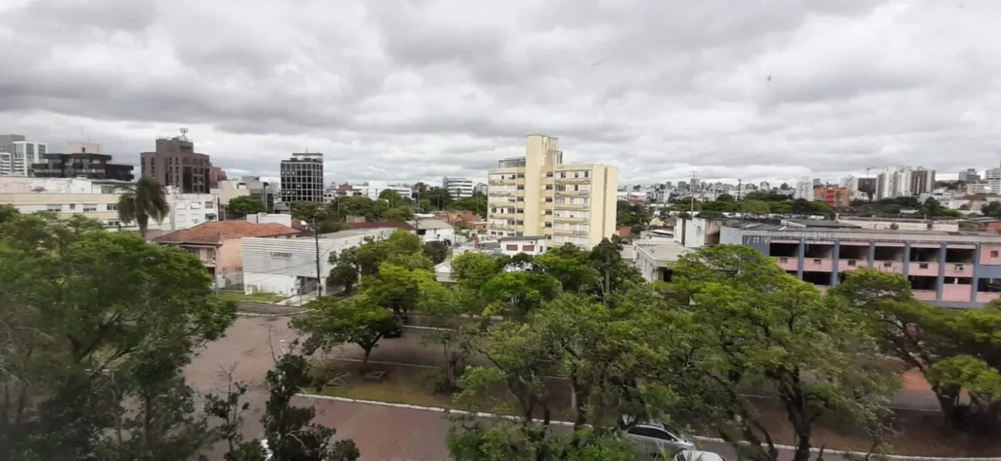 Foto 4 de Apartamento com 2 quartos à venda, 68m2 em Santana, Porto Alegre - RS