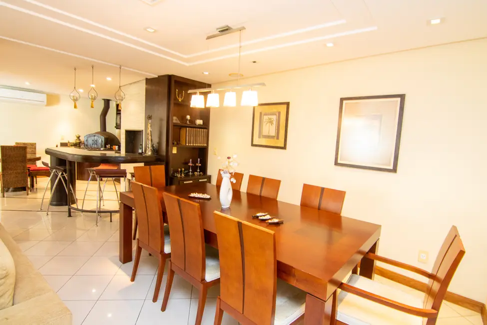 Casa com 4 quartos à venda, 438m2 em Três Figueiras, Porto Alegre - RS - imagem 4 Foto 4 de Casa com 4 quartos à venda, 438m2 em Três Figueiras, Porto Alegre - RS