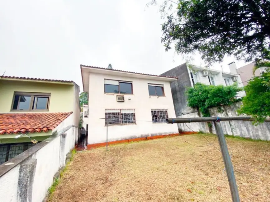 Casa com 3 quartos à venda, 340m2 em Três Figueiras, Porto Alegre - RS - imagem 3 Foto 3 de Casa com 3 quartos à venda, 340m2 em Três Figueiras, Porto Alegre - RS