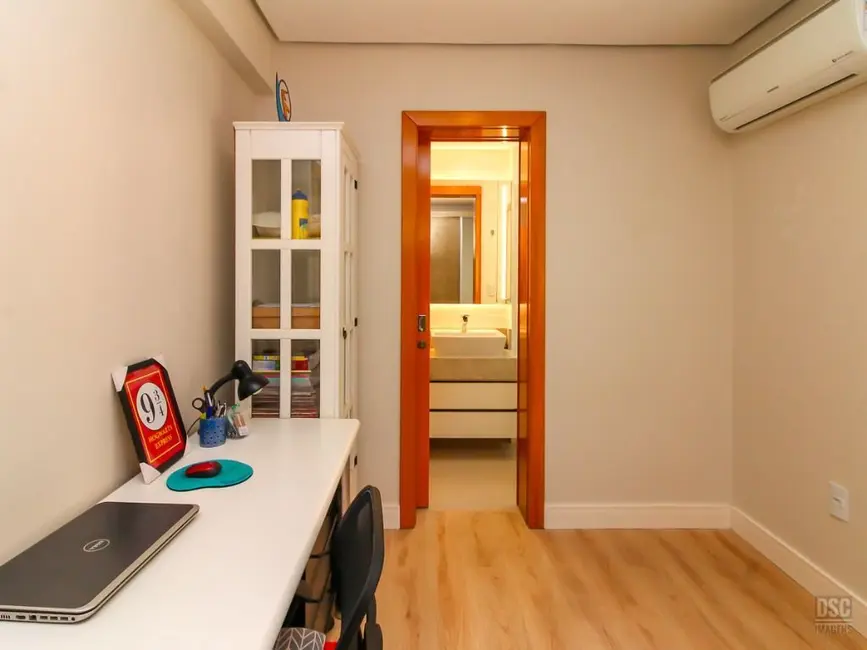 Foto 8 de Apartamento com 2 quartos à venda, 130m2 em Tristeza, Porto Alegre - RS