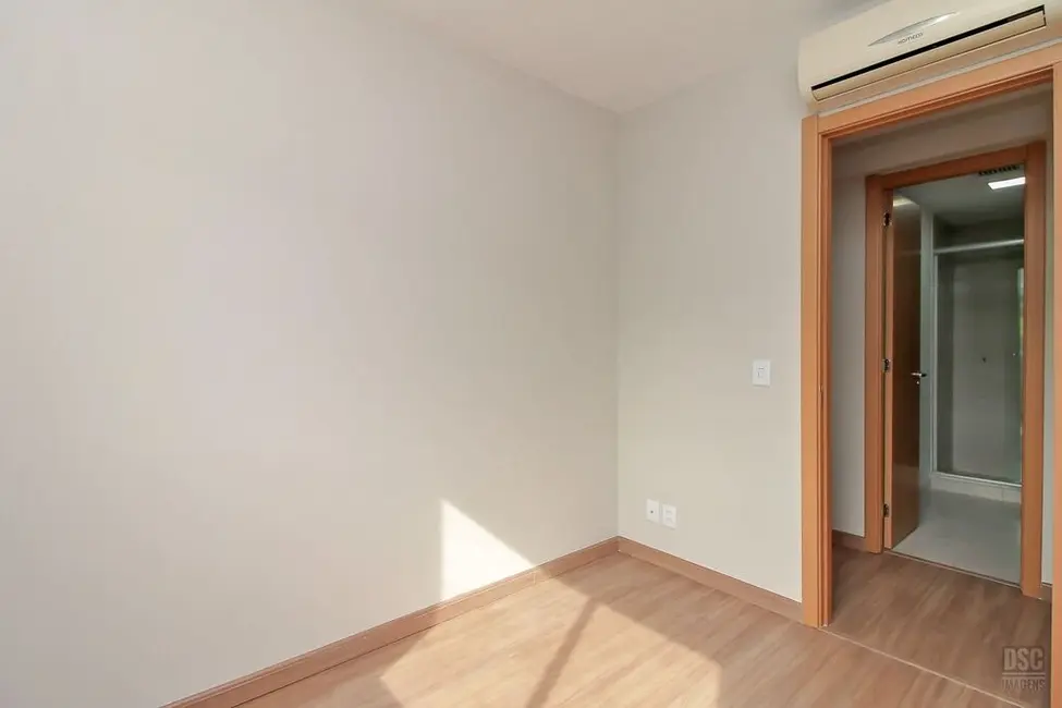 Apartamento com 3 quartos à venda, 74m2 em Teresópolis, Porto Alegre - RS - imagem 7 Foto 7 de Apartamento com 3 quartos à venda, 74m2 em Teresópolis, Porto Alegre - RS