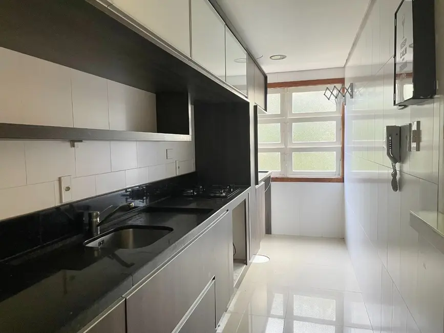Foto 6 de Apartamento com 2 quartos à venda, 63m2 em Teresópolis, Porto Alegre - RS