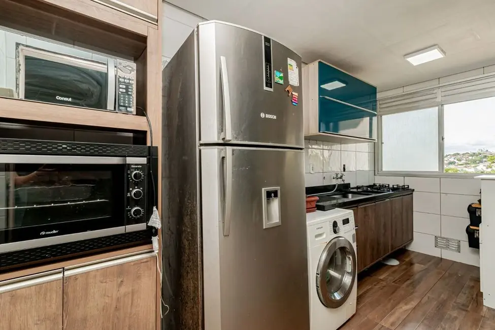 Apartamento com 2 quartos à venda, 55m2 em Teresópolis, Porto Alegre - RS - imagem 8 Foto 8 de Apartamento com 2 quartos à venda, 55m2 em Teresópolis, Porto Alegre - RS