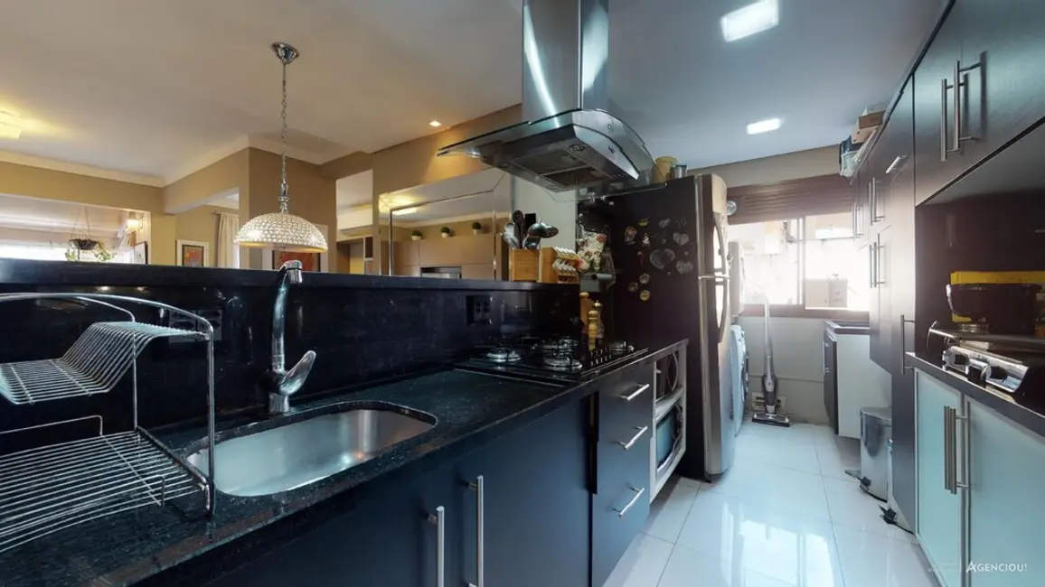 Foto 9 de Apartamento com 2 quartos à venda, 67m2 em Teresópolis, Porto Alegre - RS