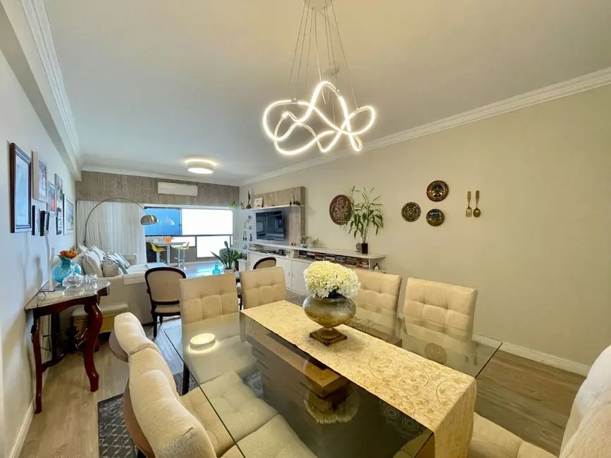 Apartamento com 4 quartos à venda, 219m2 em Centro, Balneario Camboriu - SC - imagem 5 Foto 5 de Apartamento com 4 quartos à venda, 219m2 em Centro, Balneario Camboriu - SC