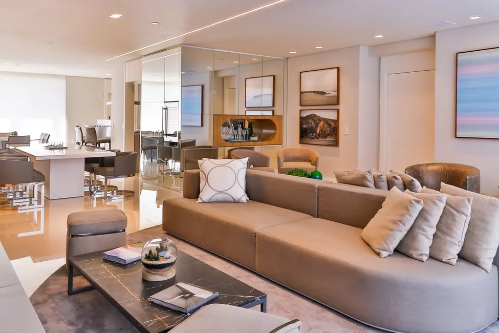 Apartamento com 4 quartos à venda, 365m2 em Centro, Balneario Camboriu - SC - imagem 4 Foto 4 de Apartamento com 4 quartos à venda, 365m2 em Centro, Balneario Camboriu - SC