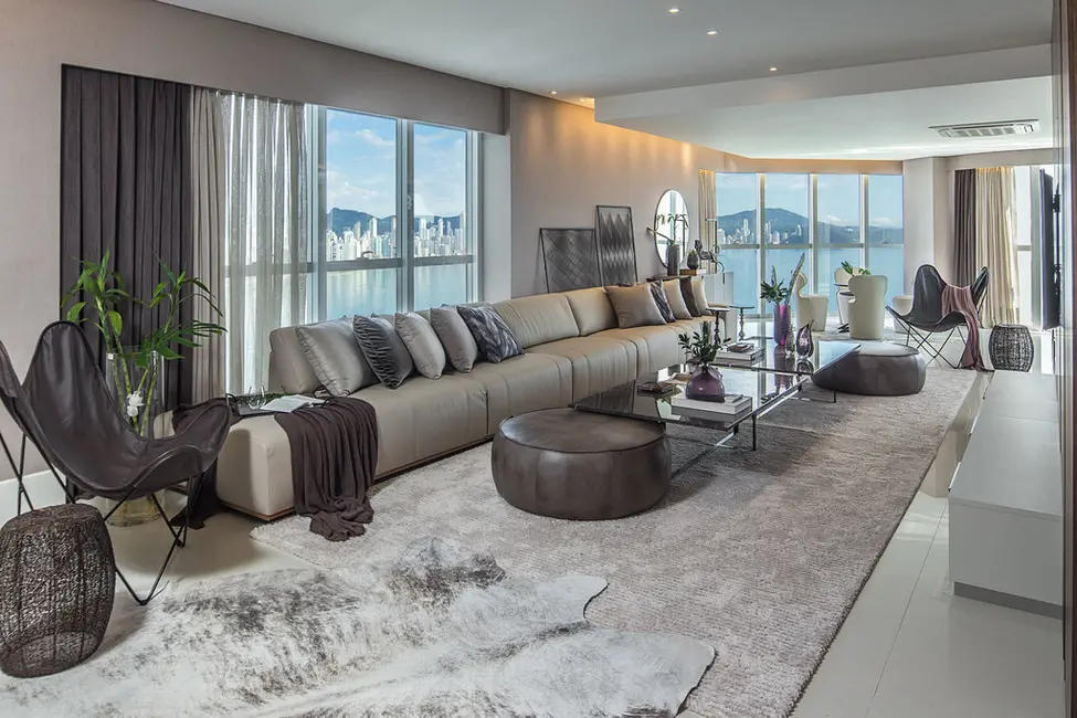 Apartamento com 4 quartos à venda, 238m2 em Centro, Balneario Camboriu - SC - imagem 4 Foto 4 de Apartamento com 4 quartos à venda, 238m2 em Centro, Balneario Camboriu - SC