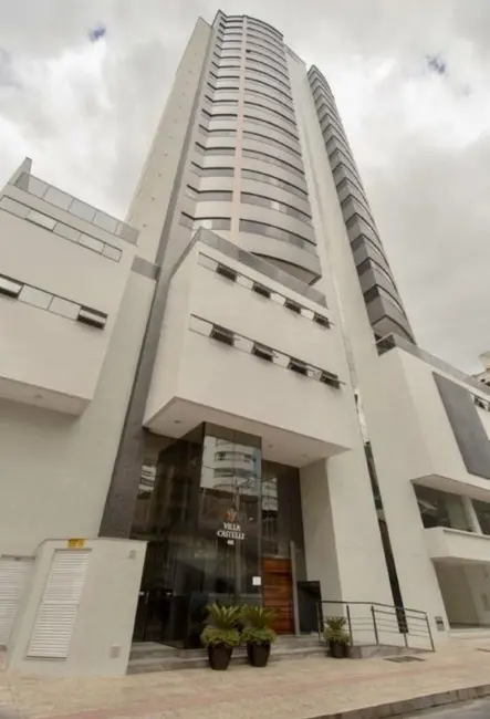 Foto 1 de Apartamento com 4 quartos à venda, 150m2 em Centro, Balneario Camboriu - SC