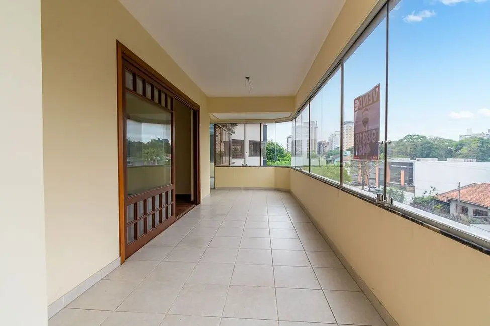 Apartamento com 3 quartos à venda, 220m2 em Centro, Canoas - RS - imagem 6 Foto 6 de Apartamento com 3 quartos à venda, 220m2 em Centro, Canoas - RS