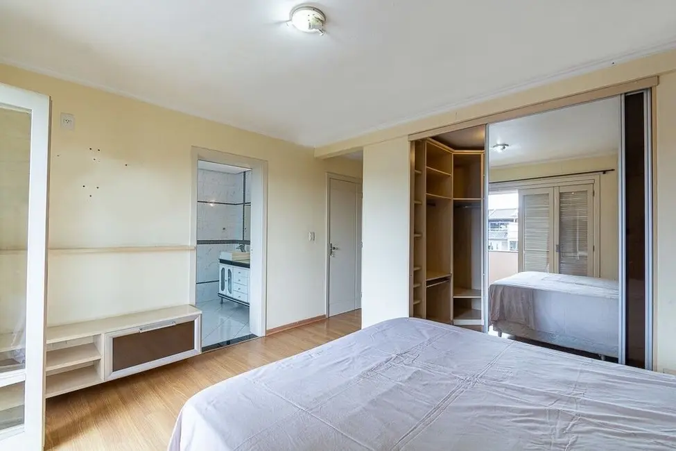 Casa com 3 quartos à venda, 271m2 em Estância Velha, Canoas - RS - imagem 7 Foto 7 de Casa com 3 quartos à venda, 271m2 em Estância Velha, Canoas - RS